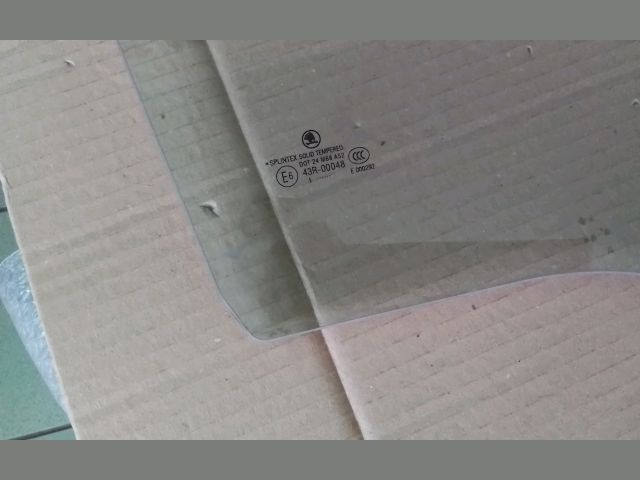 bontott SKODA OCTAVIA II Jobb hátsó Ablak