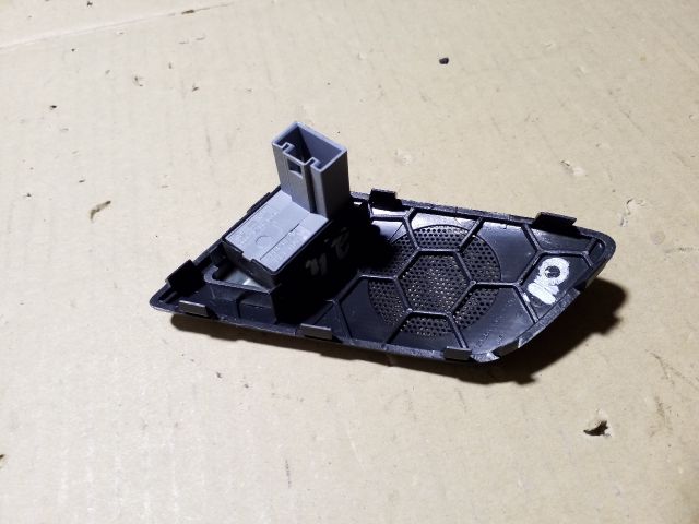 bontott SKODA OCTAVIA II Jobb hátsó Ablakemelő Kapcsoló