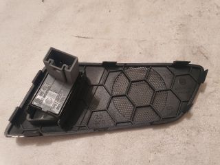 bontott SKODA OCTAVIA II Jobb hátsó Ablakemelő Kapcsoló