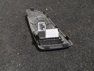 bontott SKODA OCTAVIA II Jobb hátsó Ablakemelő Kapcsoló
