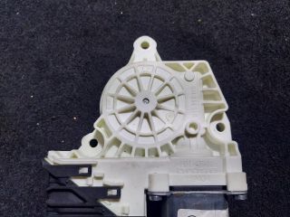 bontott SKODA OCTAVIA II Jobb hátsó Ablakemelő Motor