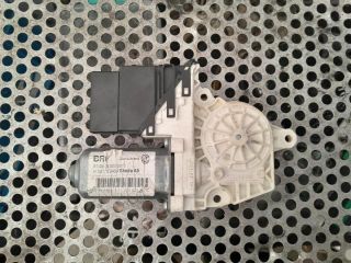 bontott SKODA OCTAVIA II Jobb hátsó Ablakemelő Motor