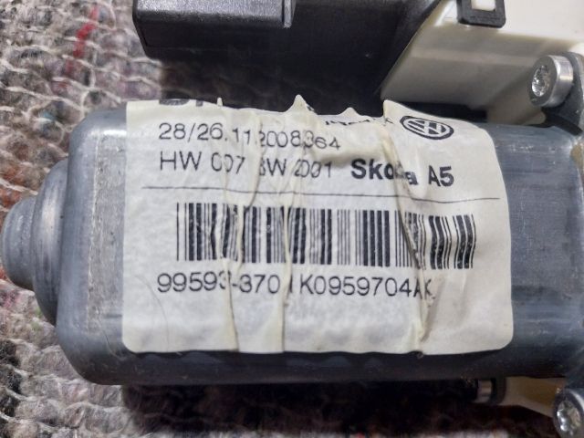 bontott SKODA OCTAVIA II Jobb hátsó Ablakemelő Motor