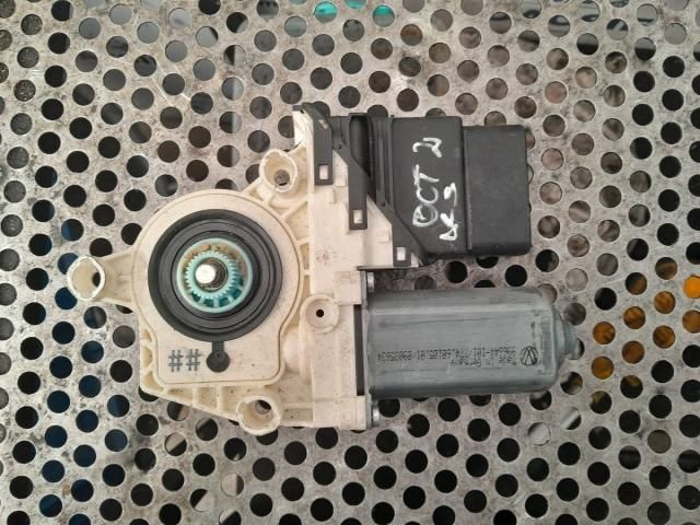 bontott SKODA OCTAVIA II Jobb hátsó Ablakemelő Motor