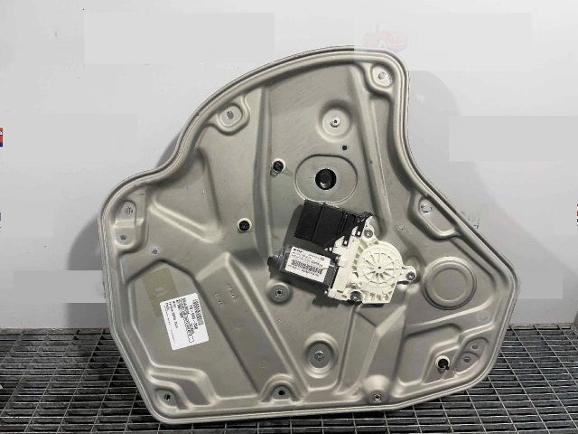 bontott SKODA OCTAVIA II Jobb hátsó Ablakemelő Szerkezet (Elektromos)