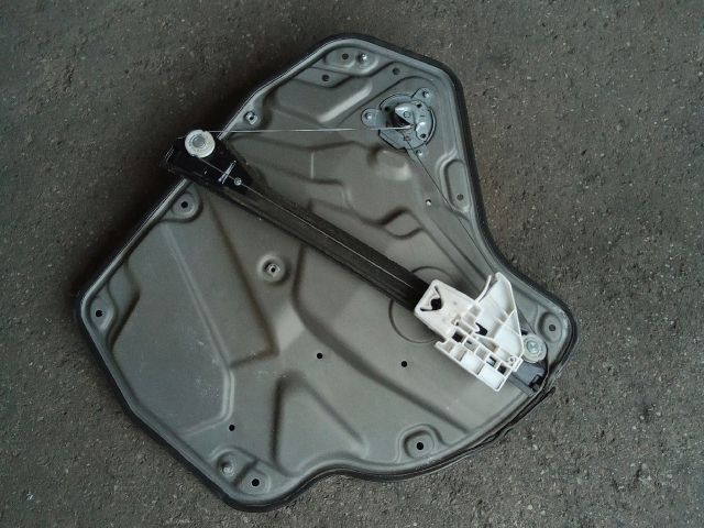bontott SKODA OCTAVIA II Jobb hátsó Ablakemelő Szerkezet (Mechanikus)