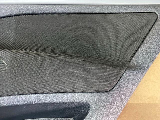 bontott SKODA OCTAVIA II Jobb hátsó Ajtó Kárpit