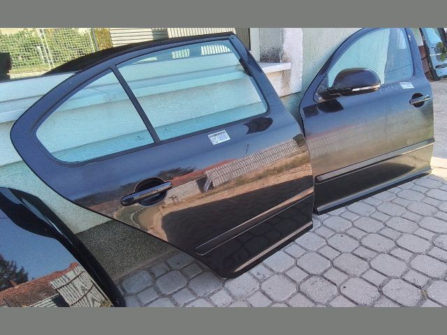bontott SKODA OCTAVIA II Jobb hátsó Ajtó Kárpit