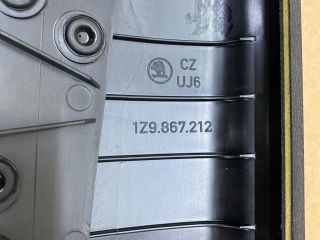 bontott SKODA OCTAVIA II Jobb hátsó Ajtó Kárpit