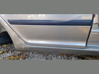 bontott SKODA OCTAVIA II Jobb hátsó Ajtó (Részeivel)