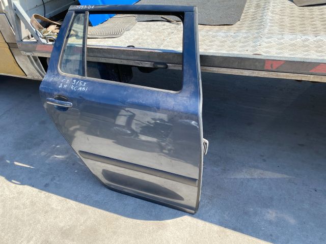 bontott SKODA OCTAVIA II Jobb hátsó Ajtó (Részeivel)