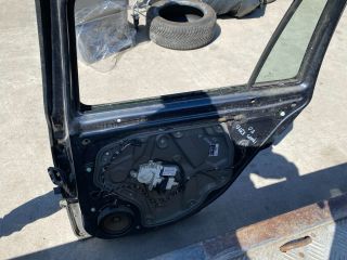 bontott SKODA OCTAVIA II Jobb hátsó Ajtó (Részeivel)