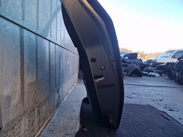 bontott SKODA OCTAVIA II Jobb hátsó Ajtó (Részeivel)