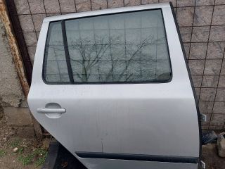 bontott SKODA OCTAVIA II Jobb hátsó Ajtó (Részeivel)