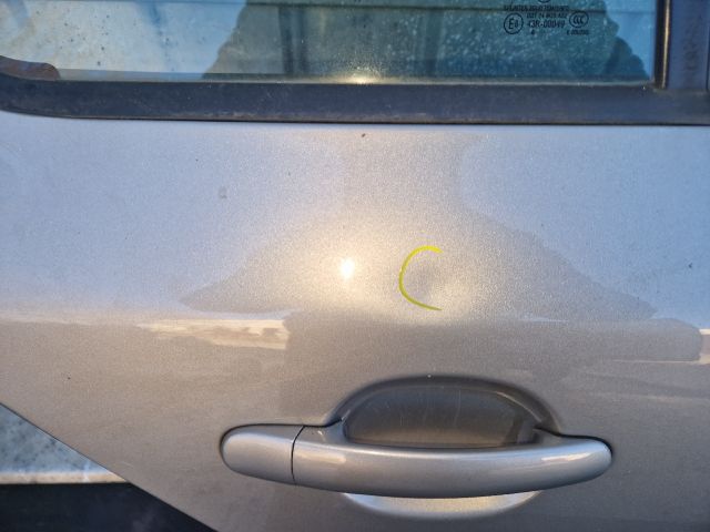 bontott SKODA OCTAVIA II Jobb hátsó Ajtó (Részeivel)