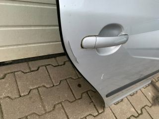 bontott SKODA OCTAVIA II Jobb hátsó Ajtó (Részeivel)