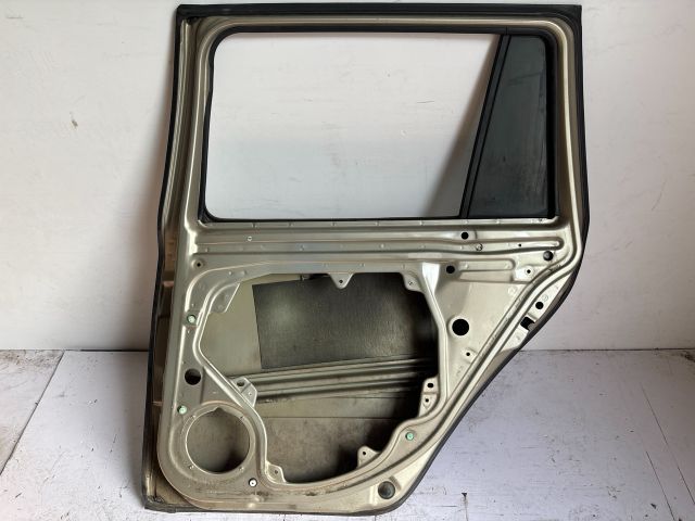 bontott SKODA OCTAVIA II Jobb hátsó Ajtó (Üres lemez)