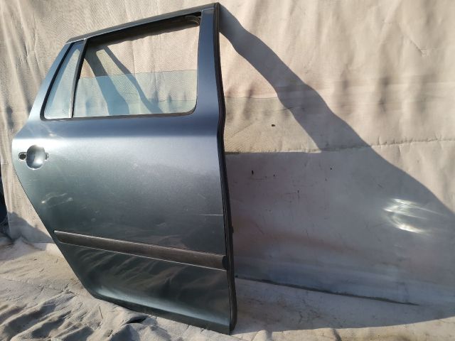 bontott SKODA OCTAVIA II Jobb hátsó Ajtó (Üres lemez)