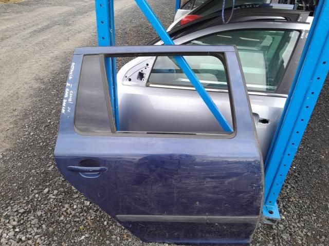 bontott SKODA OCTAVIA II Jobb hátsó Ajtó (Üres lemez)