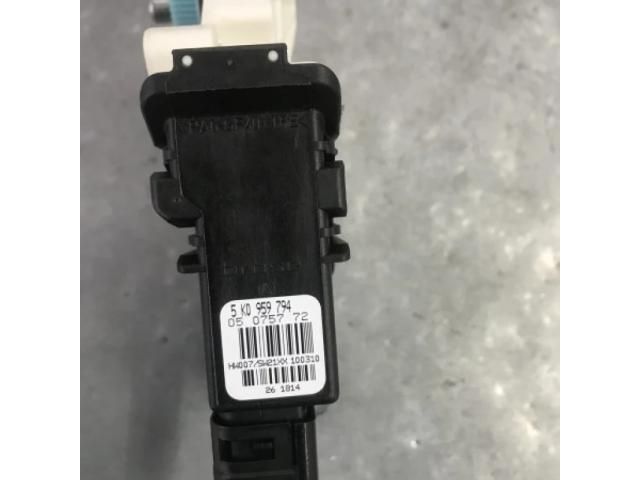 bontott SKODA OCTAVIA II Jobb hátsó Ajtó Vezérlőegység