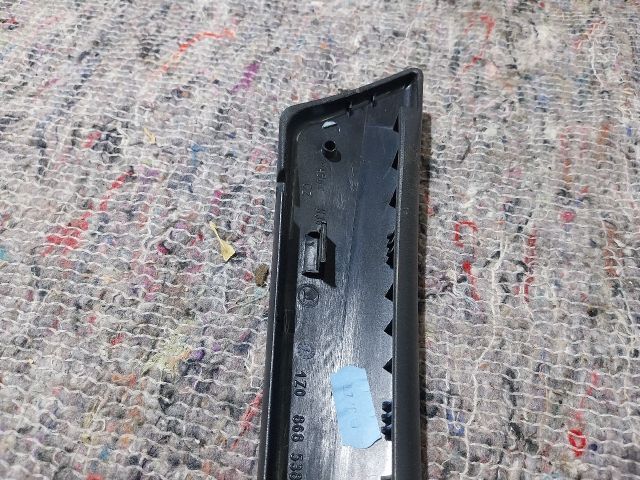 bontott SKODA OCTAVIA II Jobb hátsó Ajtóbehúzó