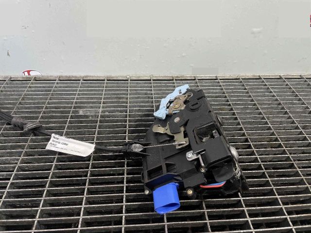 bontott SKODA OCTAVIA II Jobb hátsó Ajtózár