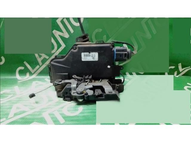 bontott SKODA OCTAVIA II Jobb hátsó Ajtózár