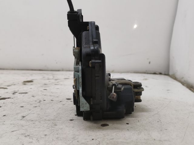 bontott SKODA OCTAVIA II Jobb hátsó Ajtózár