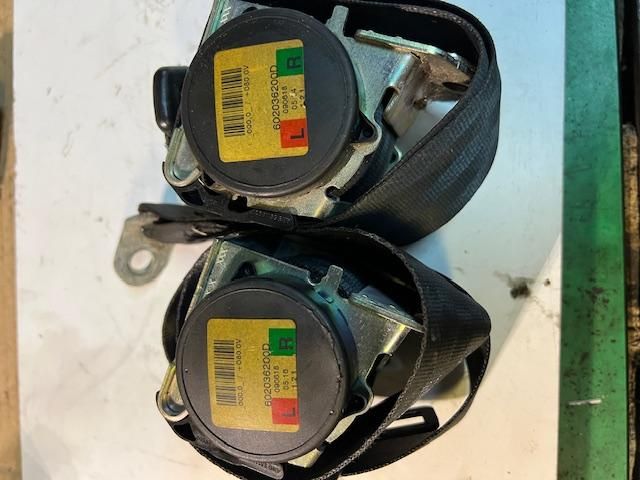 bontott SKODA OCTAVIA II Jobb hátsó Biztonsági Öv