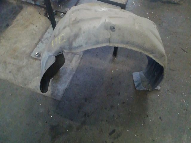 bontott SKODA OCTAVIA II Jobb hátsó Dobbetét (Kerékjárati, Műanyag)