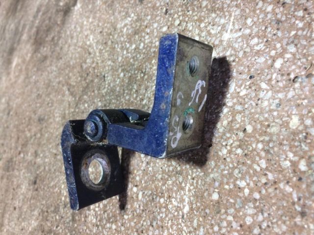 bontott SKODA OCTAVIA II Jobb hátsó Felső Zsanér