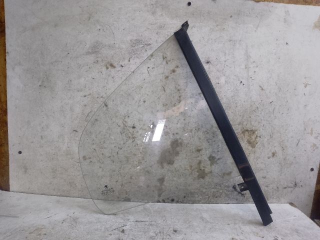 bontott SKODA OCTAVIA II Jobb hátsó Fixüveg (Ajtóban)