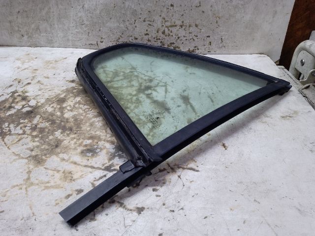 bontott SKODA OCTAVIA II Jobb hátsó Fixüveg (Ajtóban)