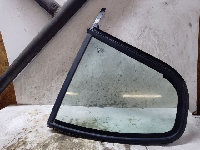 bontott SKODA OCTAVIA II Jobb hátsó Fixüveg (Ajtóban)