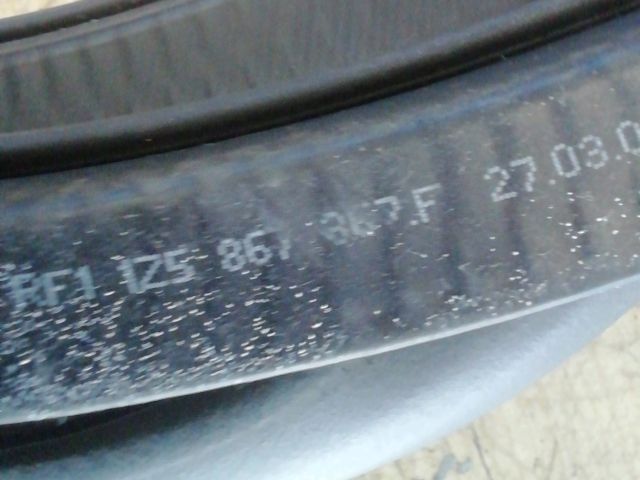 bontott SKODA OCTAVIA II Jobb hátsó Gumikéder