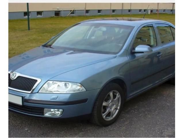 bontott SKODA OCTAVIA II Jobb hátsó Gumikéder