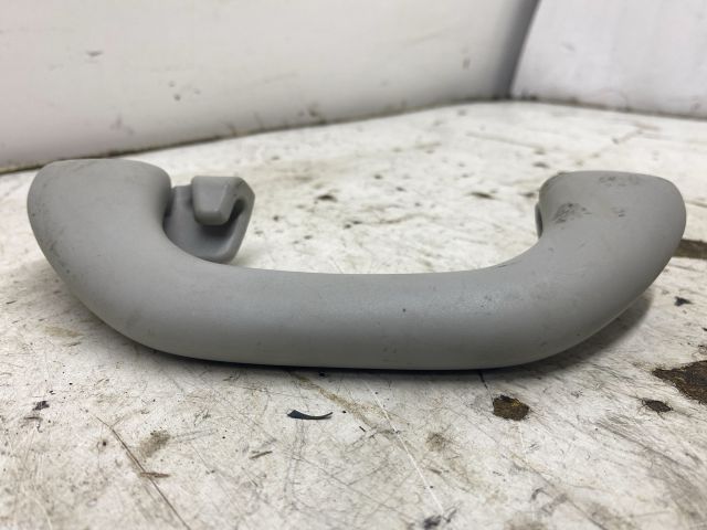 bontott SKODA OCTAVIA II Jobb hátsó Kapaszkodó (Felső)