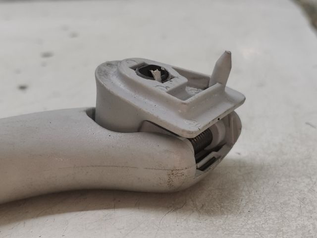 bontott SKODA OCTAVIA II Jobb hátsó Kapaszkodó (Felső)