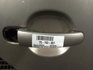 bontott SKODA OCTAVIA II Jobb hátsó Külső Kilincs