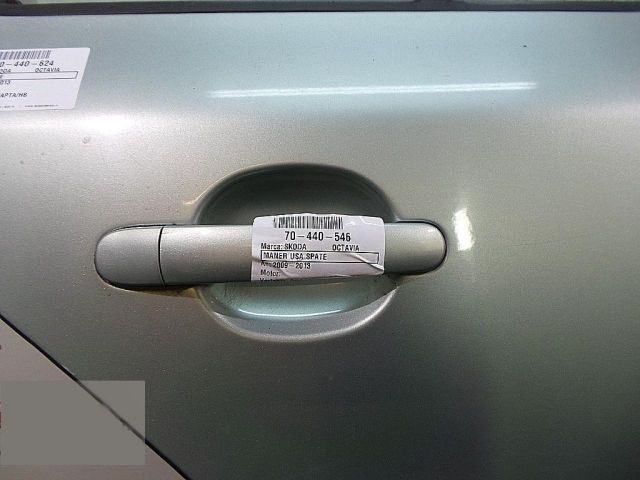 bontott SKODA OCTAVIA II Jobb hátsó Külső Kilincs