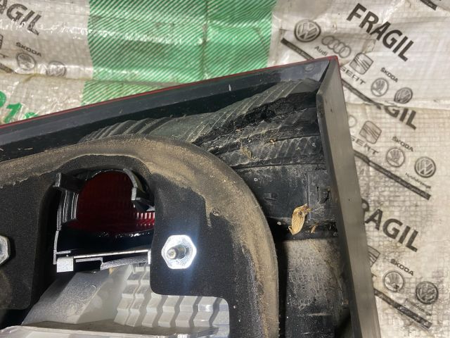 bontott SKODA OCTAVIA II Jobb Hátsó Lámpa