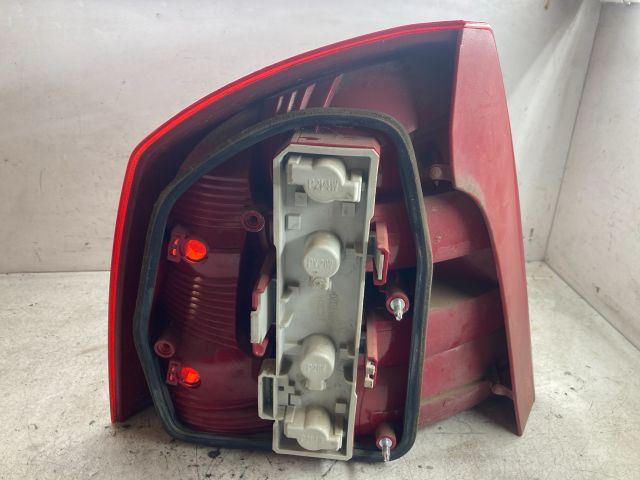 bontott SKODA OCTAVIA II Jobb Hátsó Lámpa