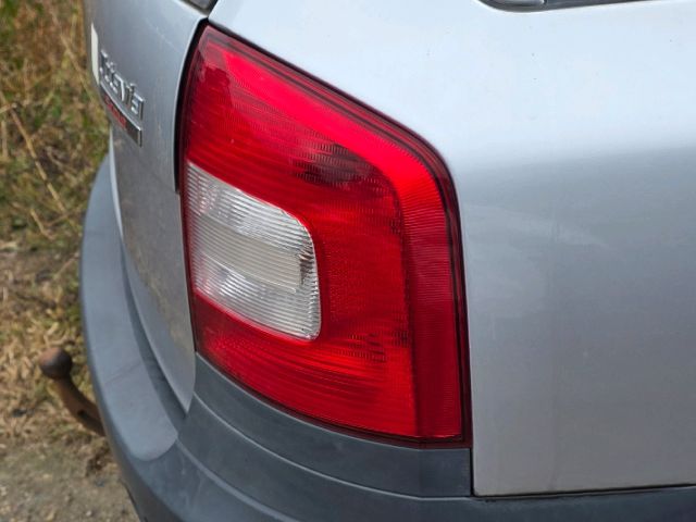 bontott SKODA OCTAVIA II Jobb Hátsó Lámpa