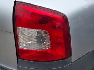 bontott SKODA OCTAVIA II Jobb Hátsó Lámpa