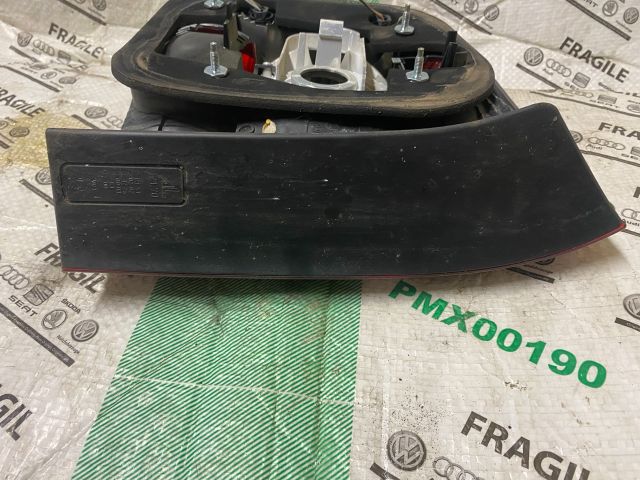 bontott SKODA OCTAVIA II Jobb Hátsó Lámpa