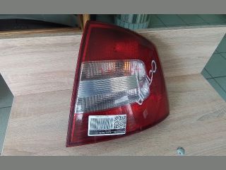 bontott SKODA OCTAVIA II Jobb Hátsó Lámpa