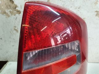 bontott SKODA OCTAVIA II Jobb Hátsó Lámpa