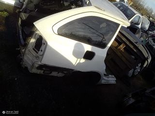 bontott SKODA OCTAVIA II Jobb hátsó Negyed Karosszéria Csomag