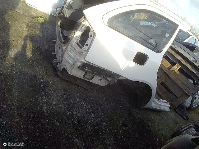 bontott SKODA OCTAVIA II Jobb hátsó Negyed Karosszéria Csomag