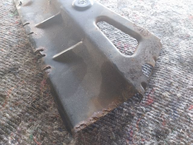 bontott SKODA OCTAVIA II Jobb hátsó Oldal Lökhárító Tartó (Műanyag)